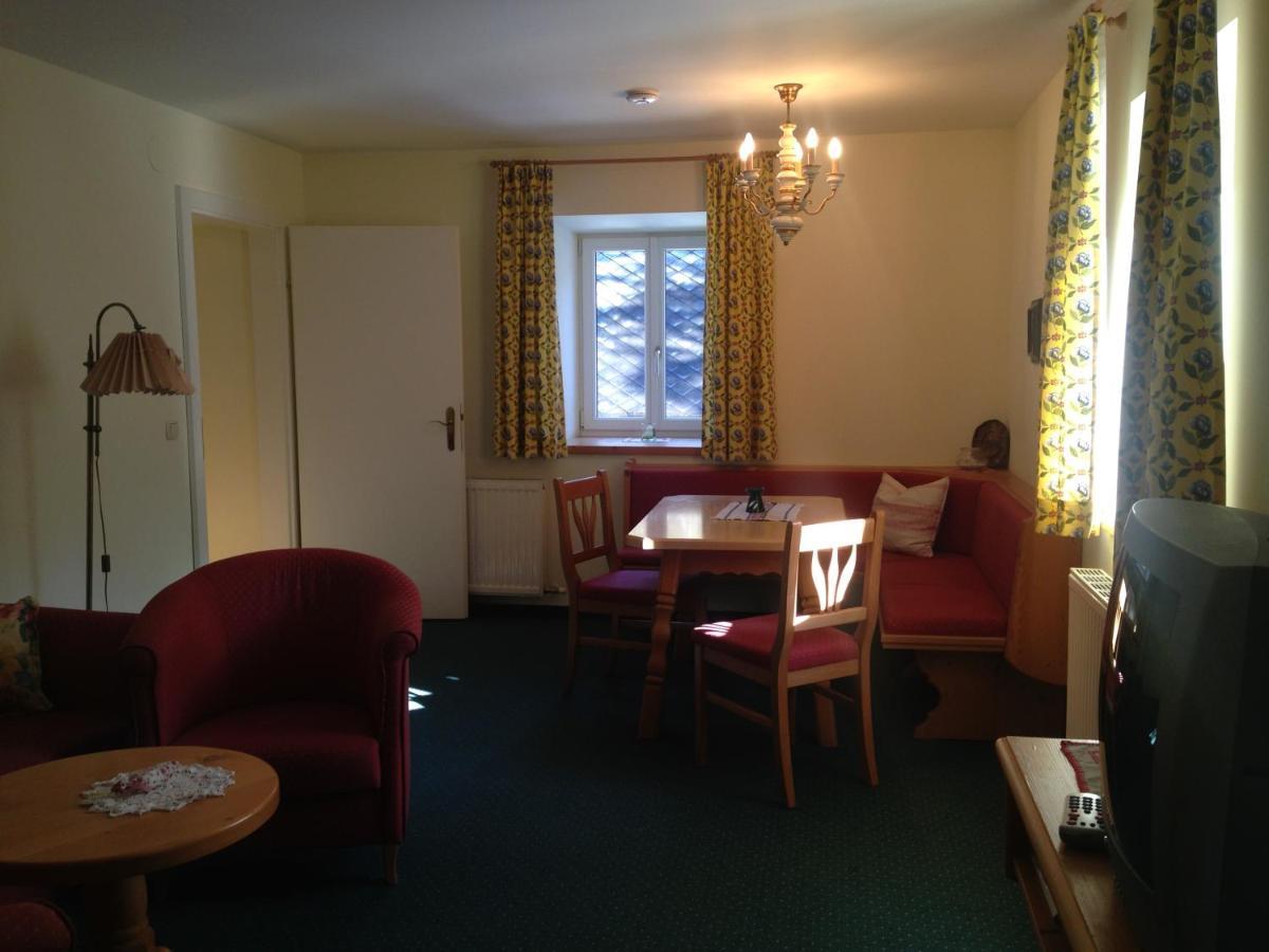 Appartements Im Forsthaus Strobl Bagian luar foto