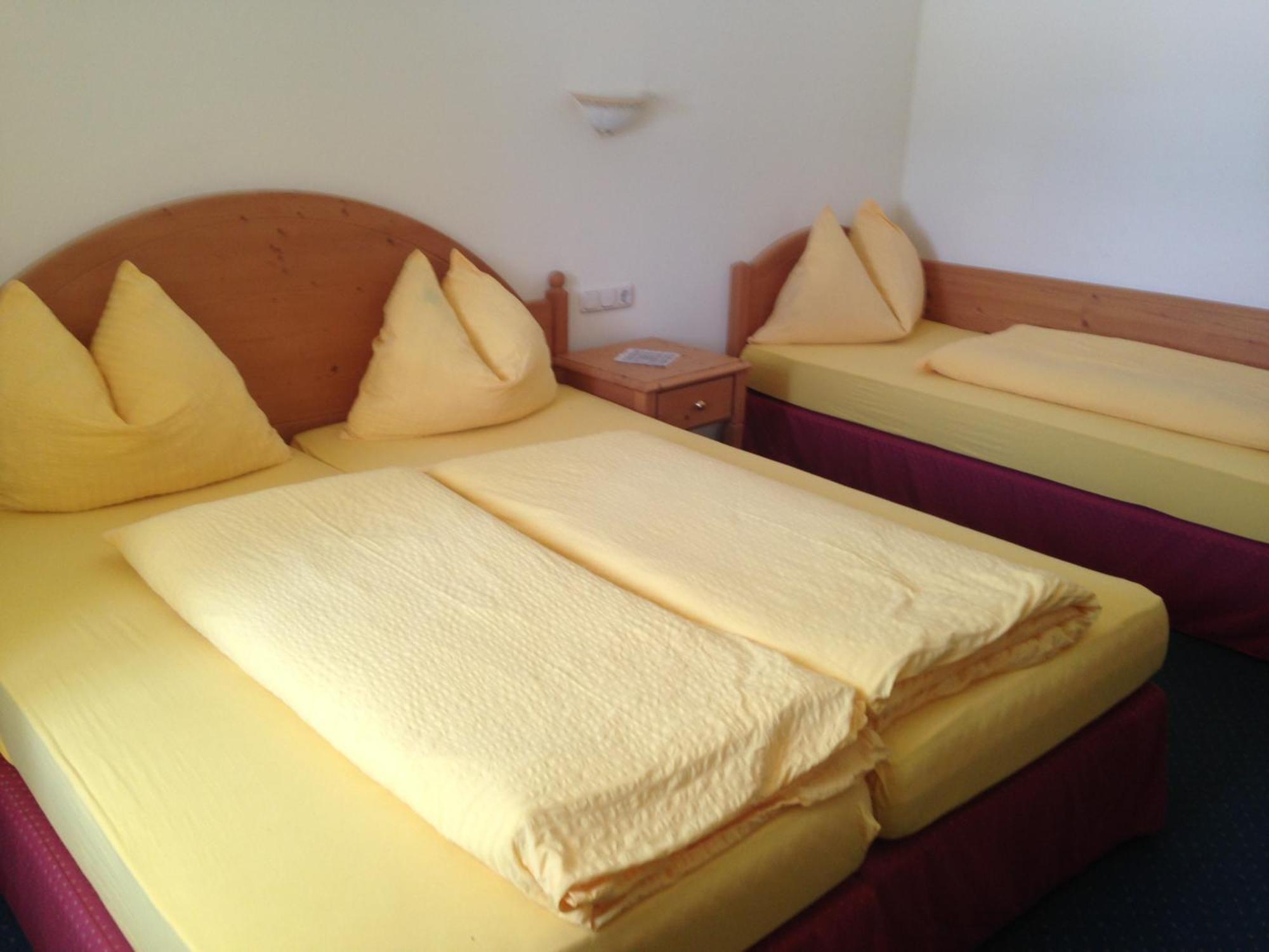 Appartements Im Forsthaus Strobl Bagian luar foto